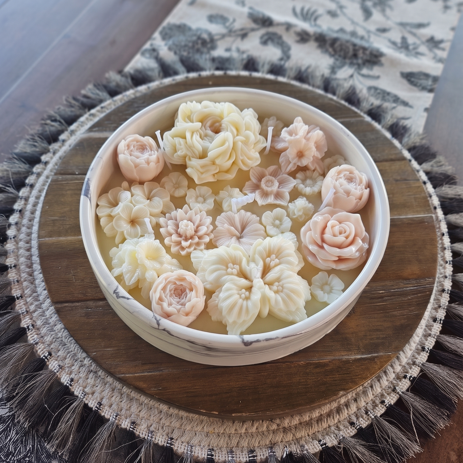Svijeća Leptirov san - Bijela / Srebrna / Limeta, Bosiljak, Mandarina