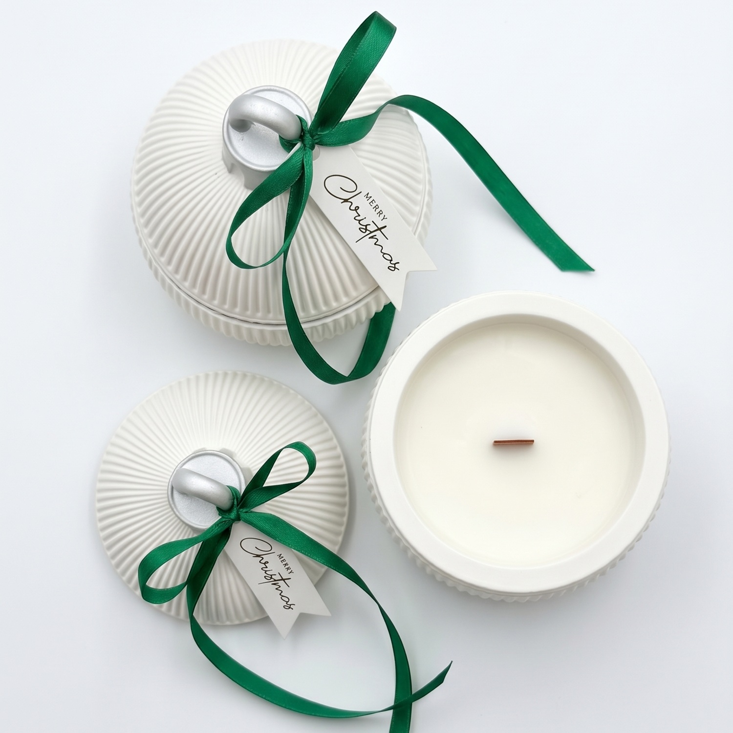 Svijeća Christmas Bauble Elegance - Bijela / Zlatna / Zimska čarolija